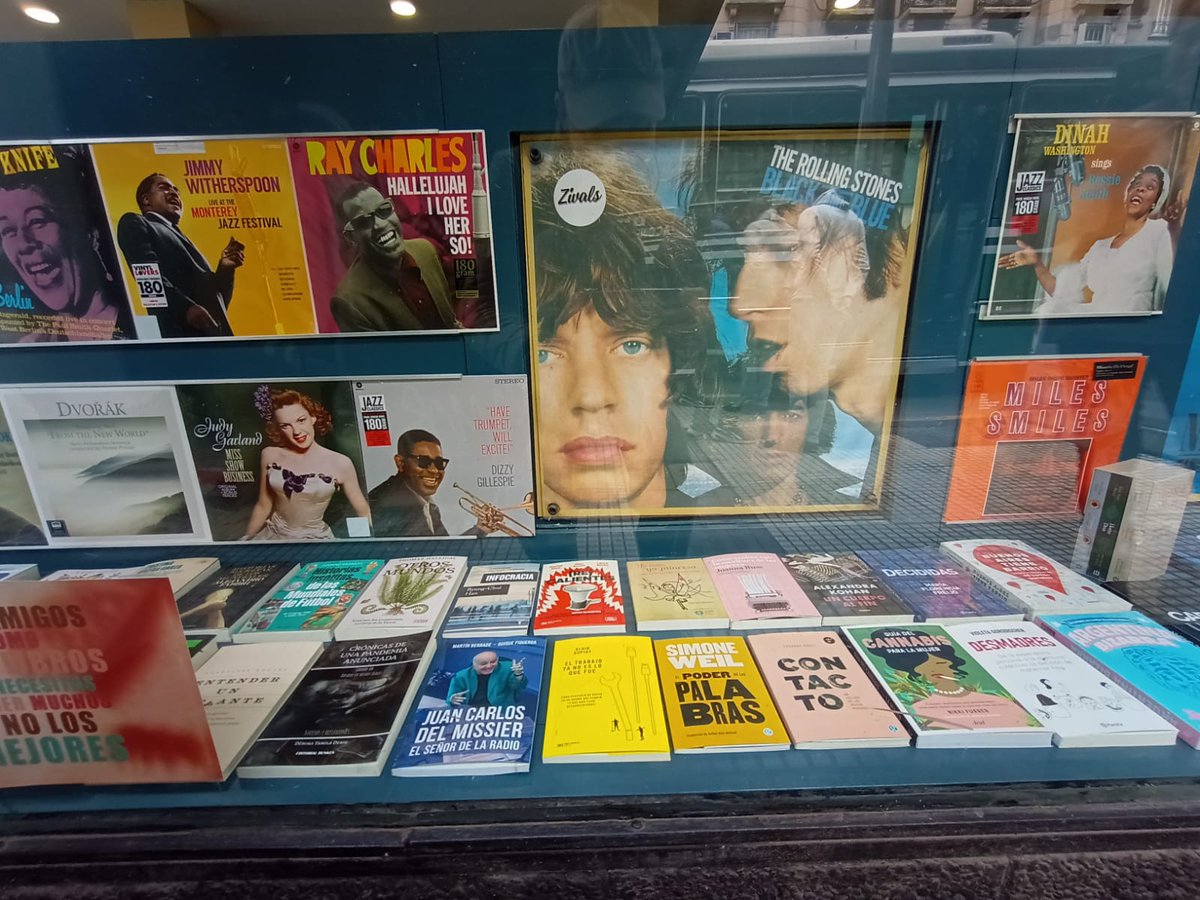 MartinBerrade's tweet photo. 👍 En la #NocheDeLasLibrerías #ElSeñorDeLaRadio el libro de JUAN CARLOS DEL MISSIER en @Zivals 
@QuiqueFigue #radio https://t.co/VVeiZsjIKb