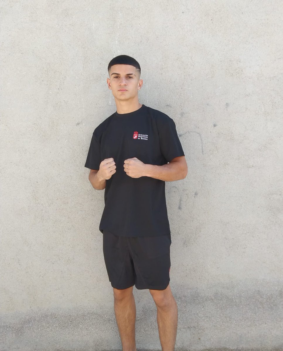 IRUTEAM's tweet image. Aquí Adrián gazola nuestro joven  en 60kg,próximo lunes partirá con la selección madrileña Crevillente Alicante.
Donde se disputarán los próximos campeonatos de España,suerte y a por todas para él y todo el equipo.
Vamos con todo equipazo!!!
Quiero puedo lo hago!!! Siempre 😉🥊