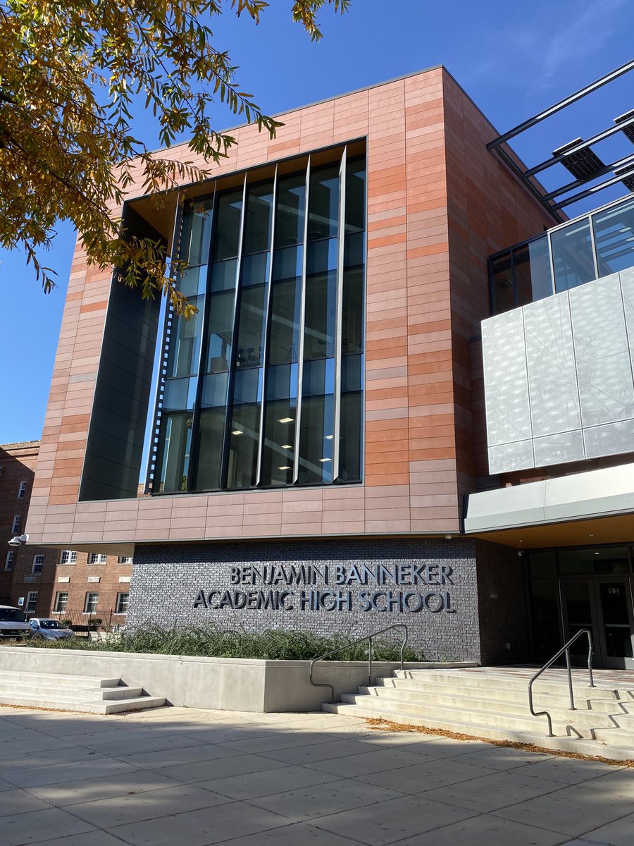 Anita Berger tweet media