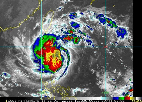 CINMESNEWS's tweet photo. Alerta Climática ⚠️ Tormenta Tropical #Neneng ( #Nesat ) aproximandose a golpear al Norte de #Philippines | La tormenta tropical Nesat, ubicada al NE de Manila, Filipinas, se ha estado moviendo hacia el oeste a 22 nudos con vientos máximos de 35 nudos. https://t.co/B7hDV724mD