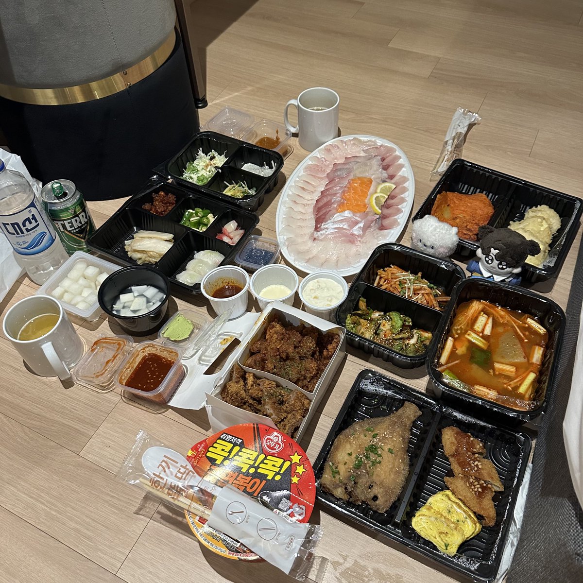 rangbugee's tweet photo. 사실 콘서트는 이용당한거임 https://t.co/es9RVxkSdk
