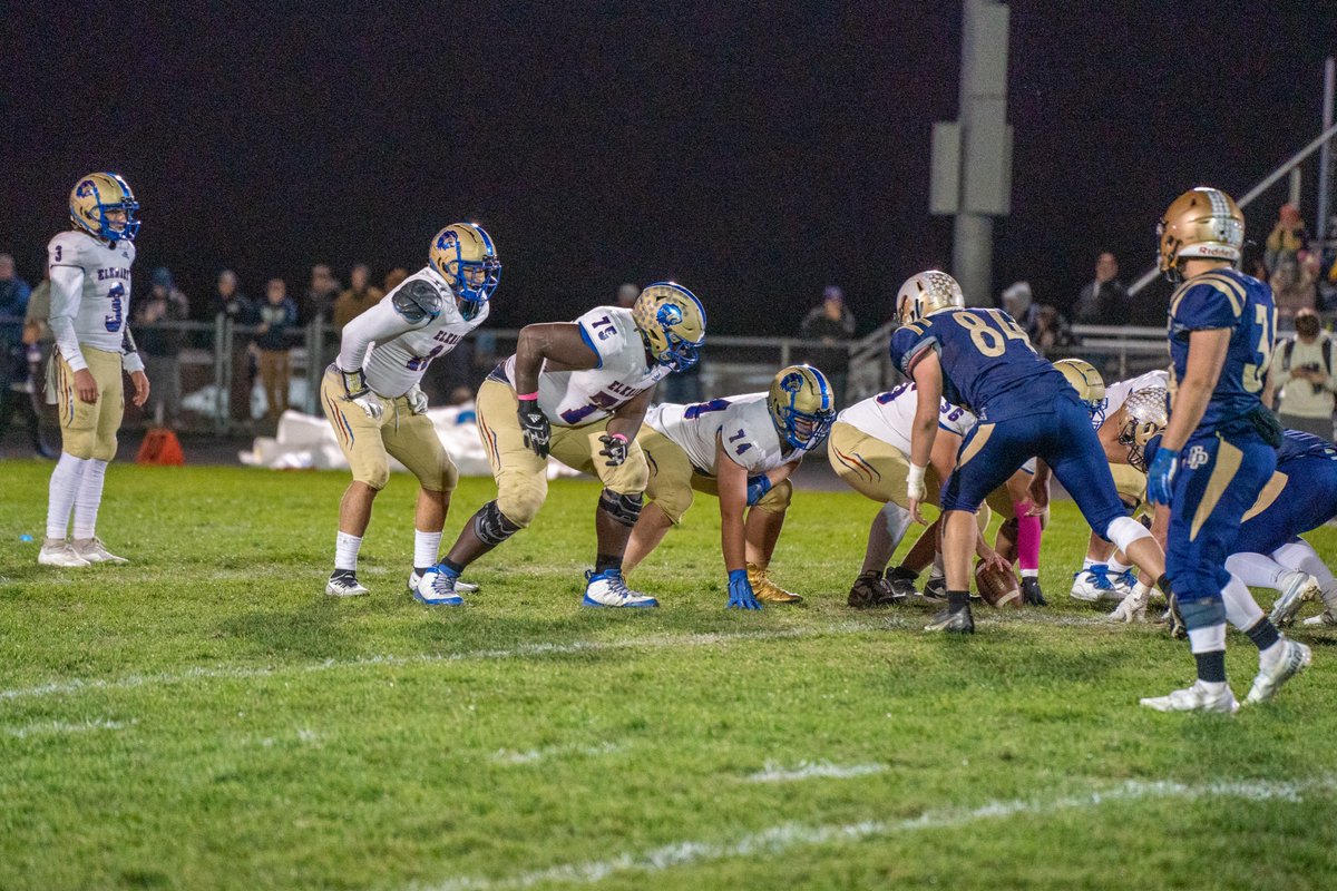 ElkhartNight's tweet photo. Shots from our Lions vs New Prairie.   Set: 3 @coachsaintlouis @ElkhartLionsFB @ElkhartHSSports @Fbtcoach @BallCoachMiller @hockeypimp17 @ElkhartClub #PTP https://t.co/cr7leVHXWx