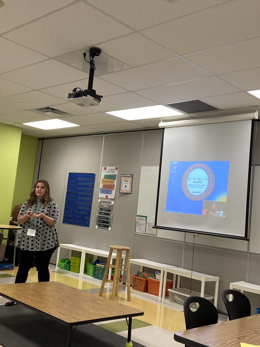 JCasaTodd's tweet photo. So many great ideas about #LeadingtheWholeTeacher via @AllysonApsey #TeachBetter22 #DBCInc https://t.co/Xp1k4X9HUj