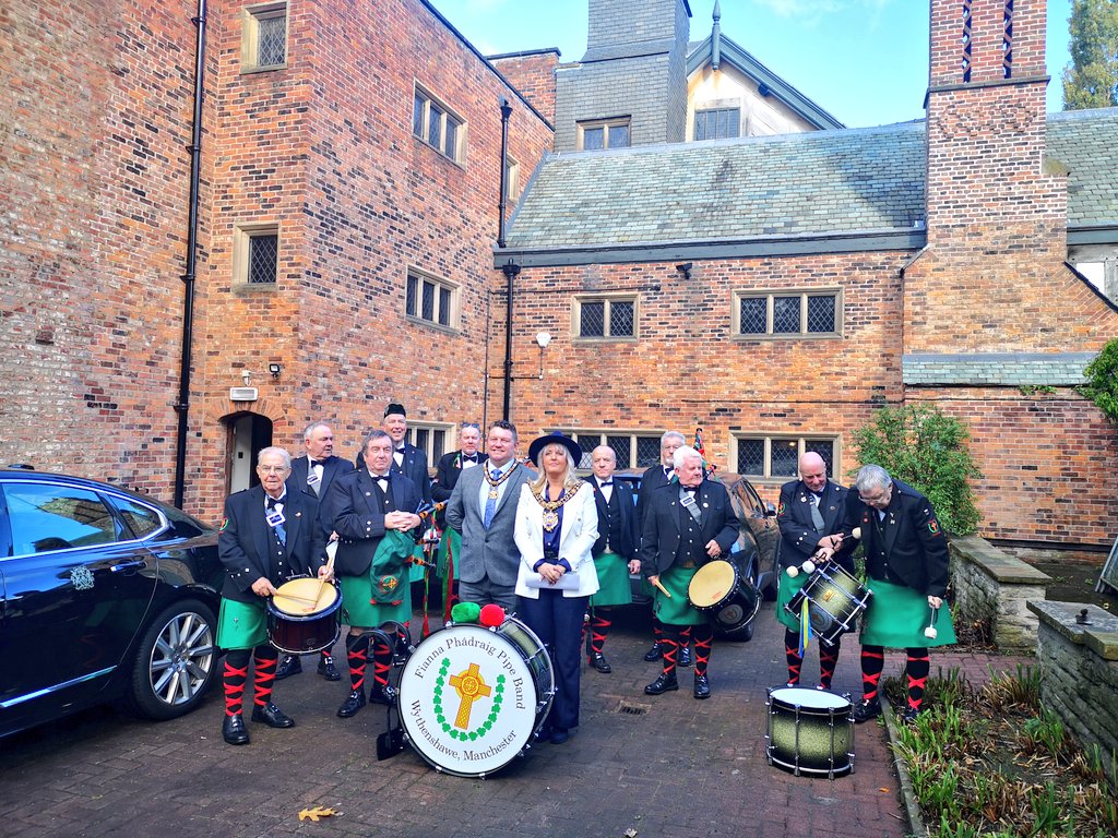 intouchwyth's tweet photo. Well done to the Friends of @WythenshaweHall @ManCityCouncil for a fantastic day to celebrate the reopening of the Hall following its restoration.

@LadyOfWythyHall waited a long time to say the words again... 'Welcome to #Wythenshawe Hall'

@MCCWythenshawe @parks_great https://t.co/QZK8VX0Boh