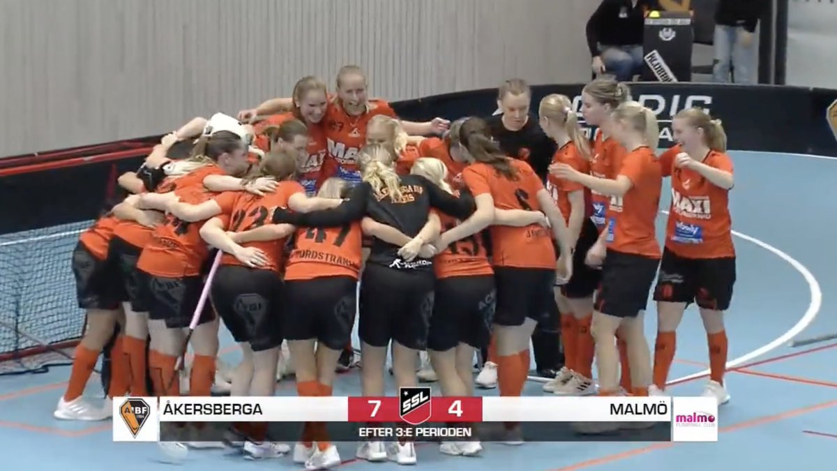 Historiska jublet. Åkersbergas första och mycket efterlängtade poäng i #SSLse någonsin. Hanna Nordstrand nöjde sig med 0+4.