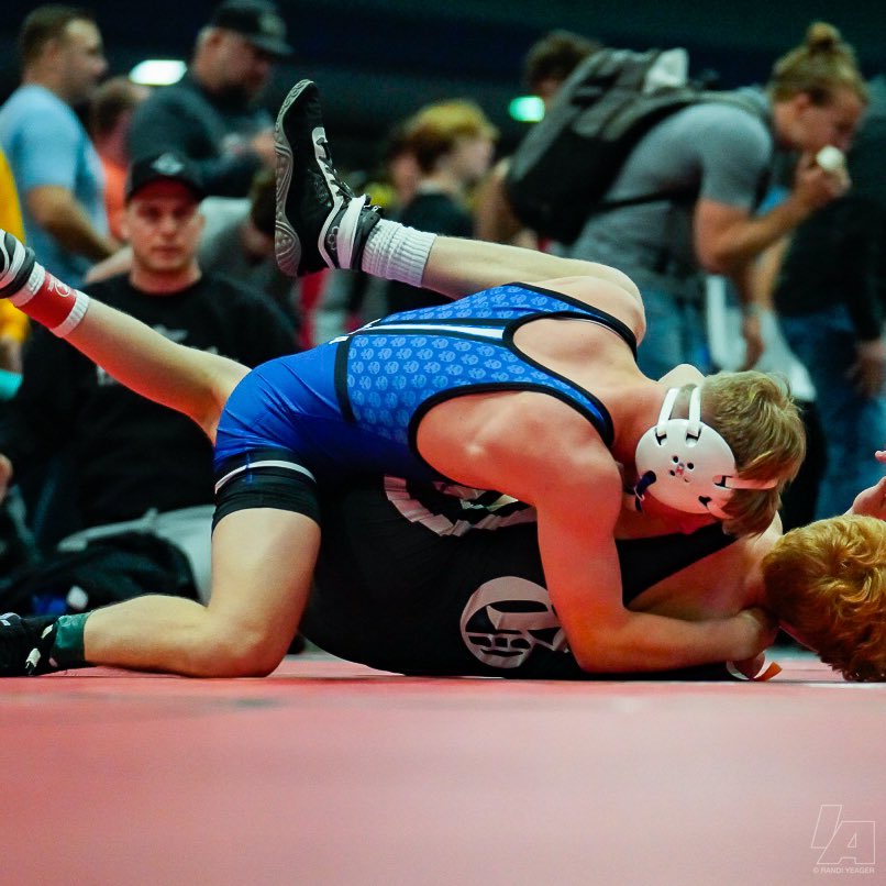 Max Riggins is gonna be a problem in the 120 class this year. 🥶

#iahswr #iawrestle #super32