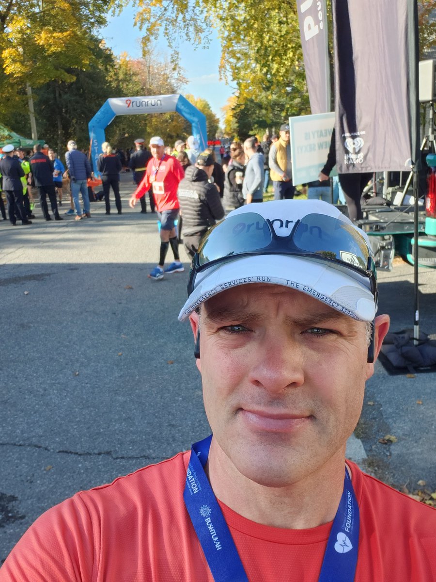 Eric_Lamoureux_'s tweet image. Thank you @OttawaPolice, @OttawaParamedic, @OttFire, and the many volunteers and organizers for hosting the @9RunRun today. What a beautiful day!! #9runrun