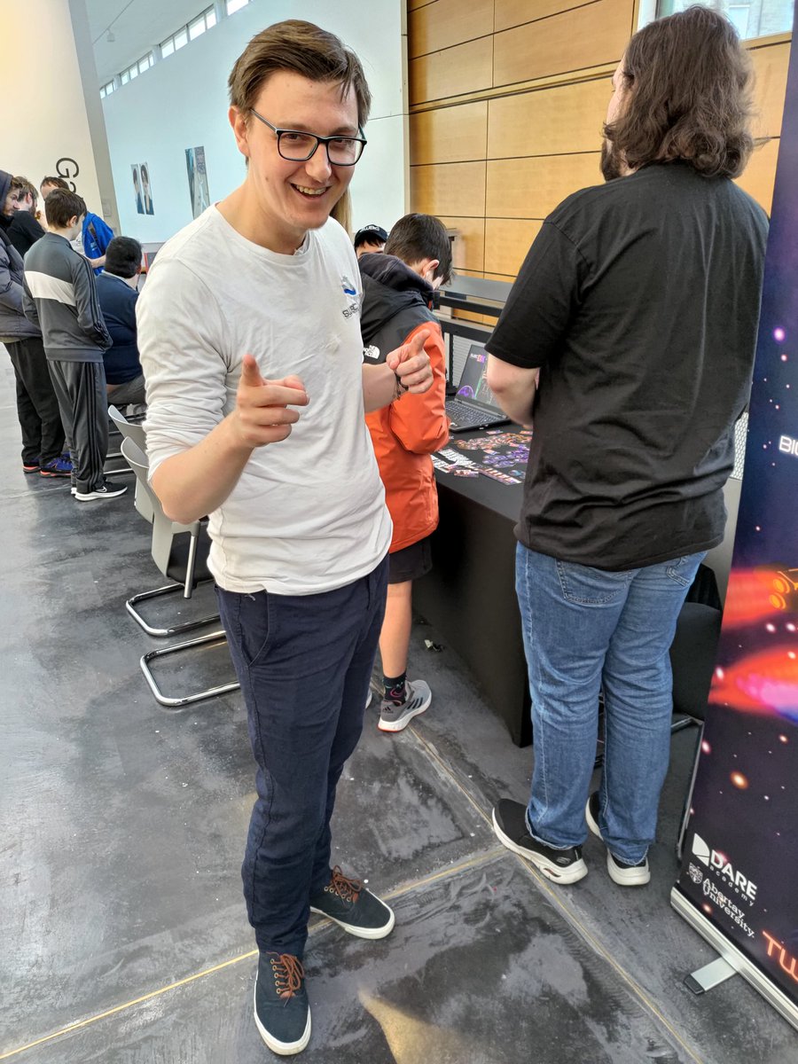 TwoTailedDevs's tweet photo. Here at the @DCAdundee for the #dropinandplay event, thanks for coming by! It was great to meet all you new Cadets! Thanks @4JStudios for sponsoring this event 🫡
#indiegame #indiedev #gamedev #gaming #shmup #stg #STG同好会 #MobileGame https://t.co/fPsJ0uT68u