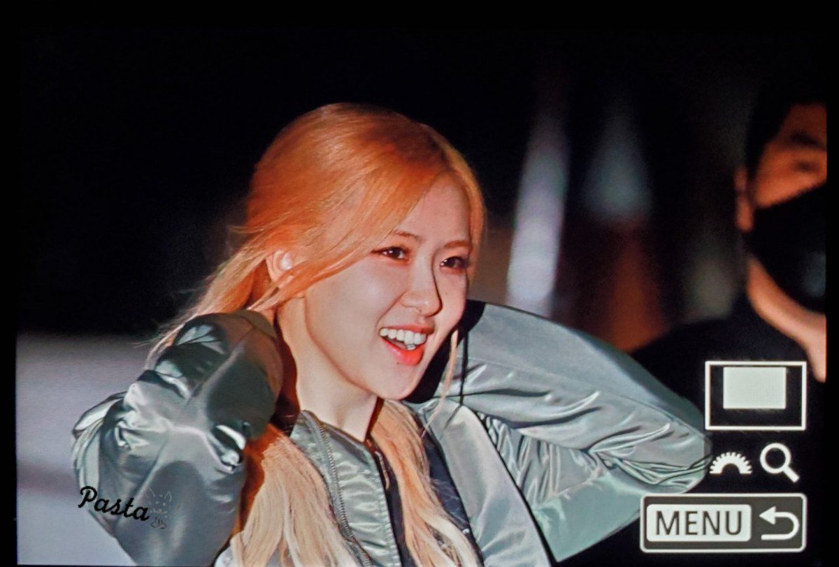 221015

#BLACKPINK #블랙핑크 #ROSÉ #로제 <a href="/BLACKPINK/">BLACKPINKOFFICIAL</a>