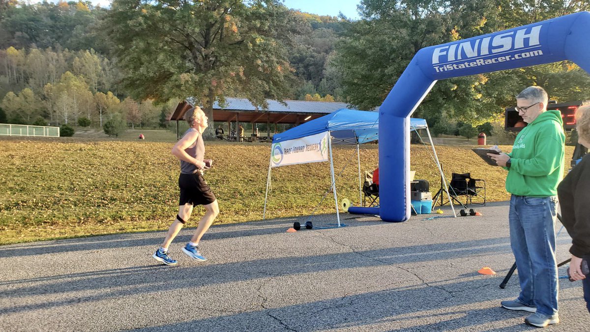 marshall_health's tweet photo. It was a beautiful morning for a 5K. Thanks to all our runners, walkers, volunteers and sponsors who supported the inaugural #PROACTWV #RaceTowardRecovery! https://t.co/xIaSjV50H5