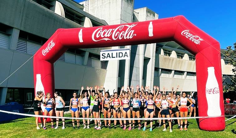 jorgegpalomo's tweet photo. 🔝¡Espectacular el #CrossRector de la @uc3m! Ambientazo, valores, #deporte y #universidad.👏🏻👏🏻

👌Enhorabuena a todos y #gracias siempre por la confianza.😍
🎙Un placer presentar esta gran #fiesta en #Colmenarejo, #Madrid, con un #equipo sensacional.💯
👉.@DAP_uc3m #UC3M #speaker https://t.co/bFREJjvzij