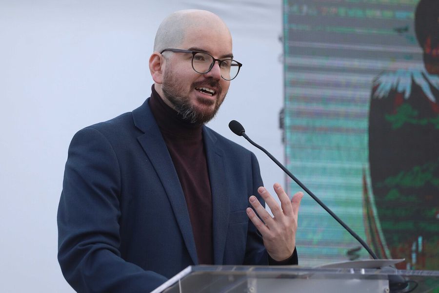 latercera's tweet image. Jackson y tuits de autoridades contra Carabineros: “Es importante considerar los contextos cuando se analiza lo que cada una de las personas dijo” bit.ly/3CBsict