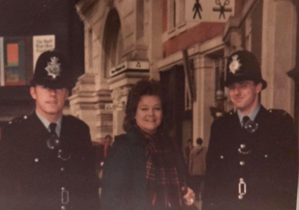 43 years ago today I joined @BTP .  15 very happy years with the force before leaving for the private sector. BTP is a pioneering police force that goes from strength to strength. I remain immensely proud of them. #BTP #memories #policingexcellence #waterloo