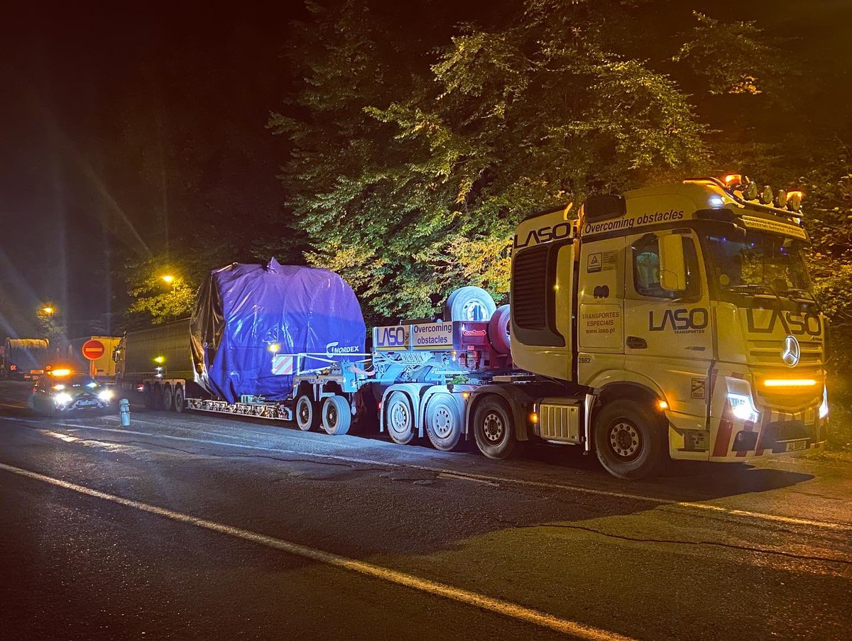 BelgoPilotsBE's tweet photo. Another well-filled week through 5 countries.
🇳🇱🇧🇪🇱🇺🇫🇷🇩🇪
#uitzonderlijkvervoer #uitzonderlijktransport #convoiexceptionnel #transportexceptionnel #exceptionaltransport #abnormalload #schwertransport #bredlast #langlast
✉️ pilots@belgopilots.be
🌐 https://t.co/xTDY7FJxjL https://t.co/n8ENpl7zNS