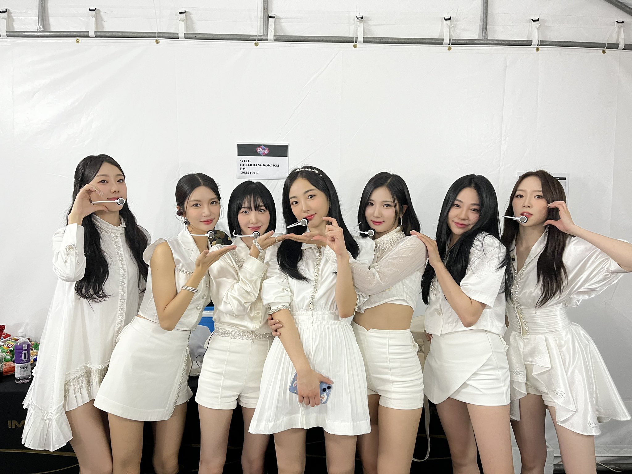 FfHg2CdakAA3npm?format=jpg&name=large