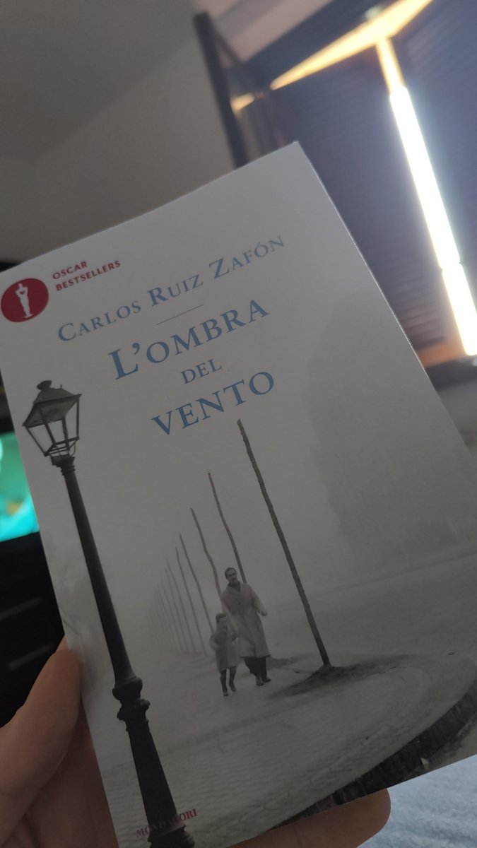 Robyjava's tweet photo. @Poesiaitalia L'ombra del vento https://t.co/5sg2BYQsRO