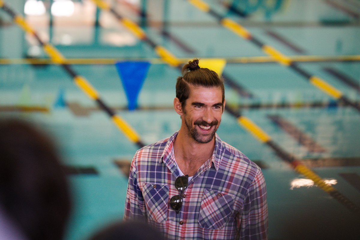 umichswimdive's tweet photo. We had a special guest stop by yesterday! Thanks for talking with us @MichaelPhelps! Stop by anytime!

#GoBlue 〽️ https://t.co/rZLJqcOvhJ