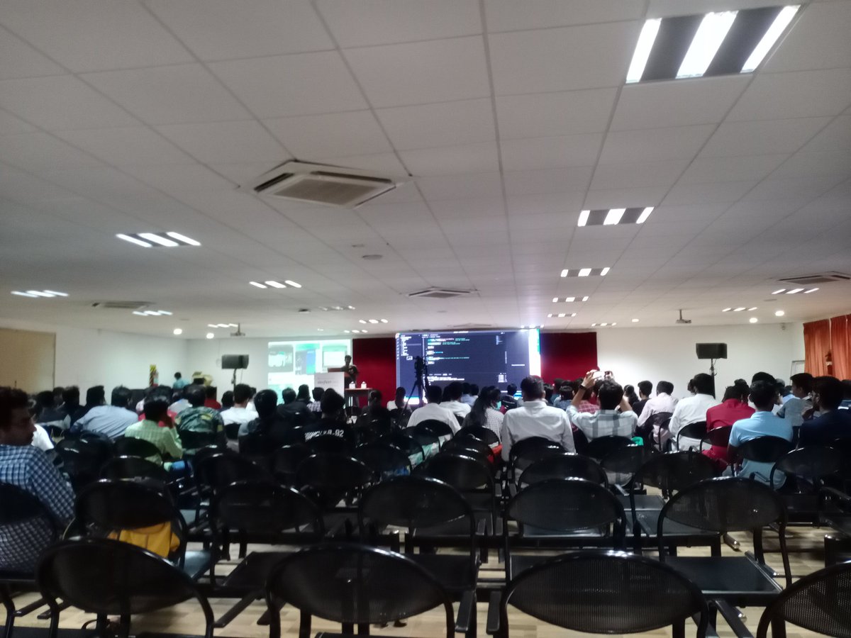 PoornalingamP's tweet photo. Amazing sessions Devfest Coimbatore keep more event like this 🤗
#DevFest2022 
#DevFestCBE https://t.co/mCmzCntTuC