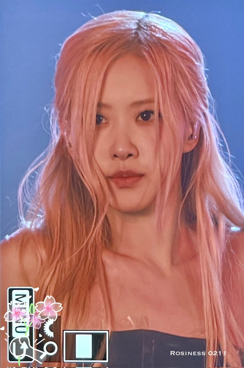 Awwwwww 🥹❤️🌹
#ROSÉ #로제