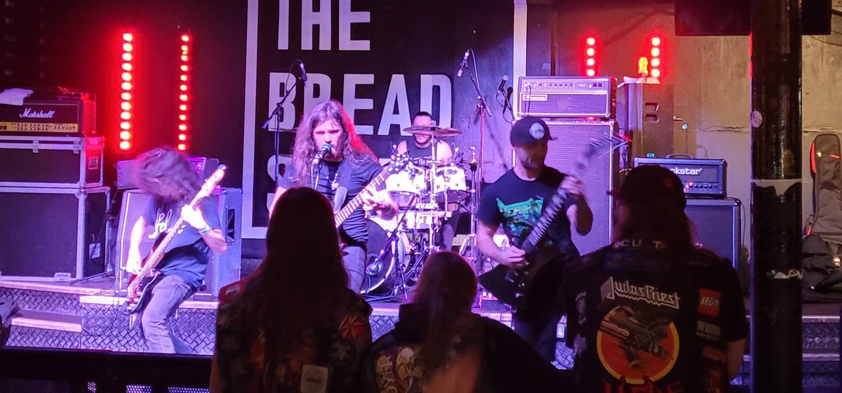 'Crumblin' Eddy Fiss tweet media