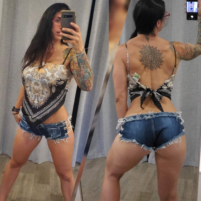 Front or back? https://t.co/u8MJdO0bzo
