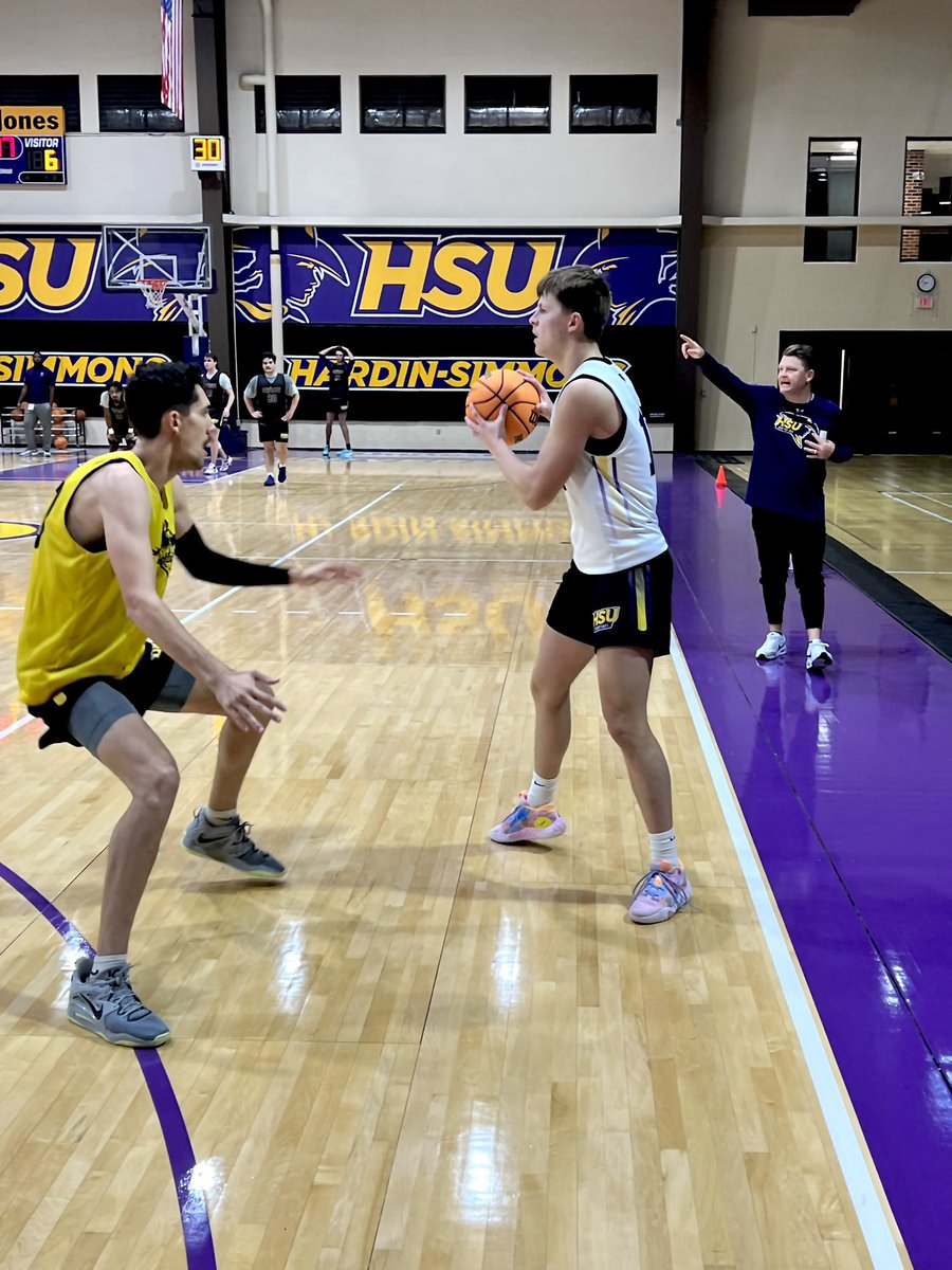 While you were 😴 for the second straight year, your Cowboys completed their first practice of the season at MIDNIGHT ‼️

Check out some 📸 from this mornings practice! ⬇️

#JustUs 🤠🏀