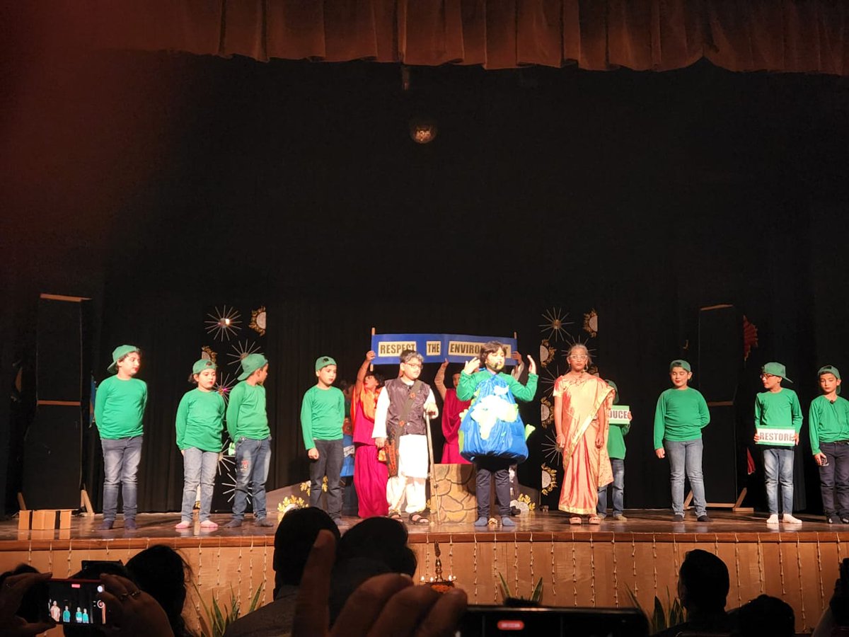 PublicAhlcon's tweet photo. #Anugoonj2022 The message was loud and clear which was reciprocated by us based on SDG' & Reduce Recycle and Reuse by powerful Skit performance of Ahlconians of Primary Dept. @PublicAhlcon @ashokkp @Ahlconpublic1 @sanjeevbansal06 @MamthaSays @seemasoniaps @GanguliKuhu @JyotiNau https://t.co/SEHZo0bfMh