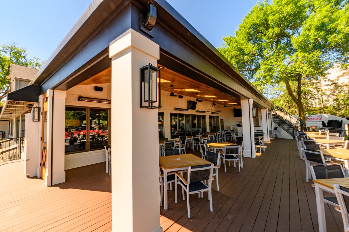 It’s the perfect fall Saturday to enjoy our newly remodeled patio! Equipped with heaters, full service and TVs! Bonus: an amazing view of the fall colors on #LakeMinnetonka! 🍂🍃☀️