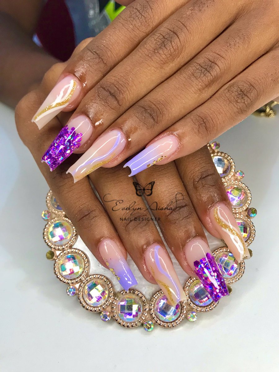 _studioevelyn's tweet photo. Técnica: Postiça realista 🤤💜
insta: evelynaishanails
📍: Honório Gurgel
#postiçarealista #nails #unhasdegel #naildesigner #babycolor #postiçasemgel https://t.co/wFcoFeT1sg