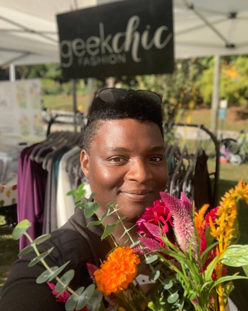 All set up @thedurhamcraftmarket in Durham Central Park today (Sat) from 8-noon! Come see me, shop in person and grab your fav blanket scarf…because it’s officially Blanket Scarf Season!
.
#durhamcraftmarket #artisanmarket #popupmarket #shoplocaldurh… instagr.am/p/CjvI9byu_1o/