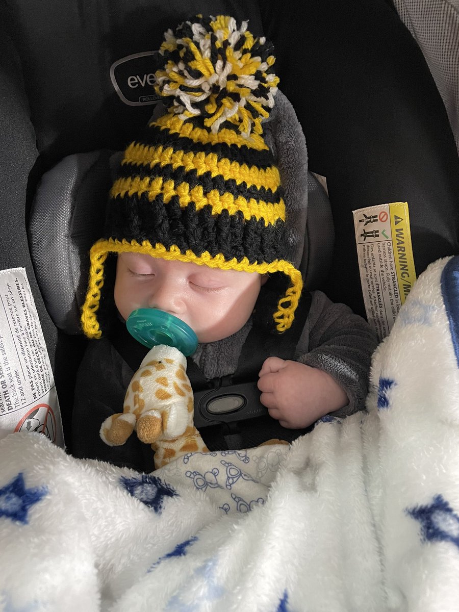 Littlest <a href="/TriPenOsprey/">U18 Tri Pen Osprey</a> fan cheering on his big brother this weekend at home! #OKeefe17