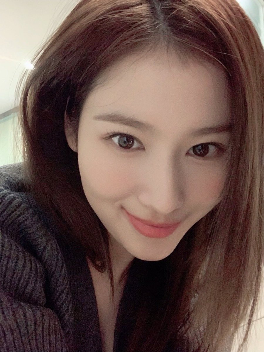 Lord__Dwight's tweet photo. ONCE JAPAN STAFF BLOG

#SANA #사나 #サナ #JIHYO #지효 #ジヒョ #MINA #미나 #ミナ #TWICE #트와이스 https://t.co/rUMv5CZb65