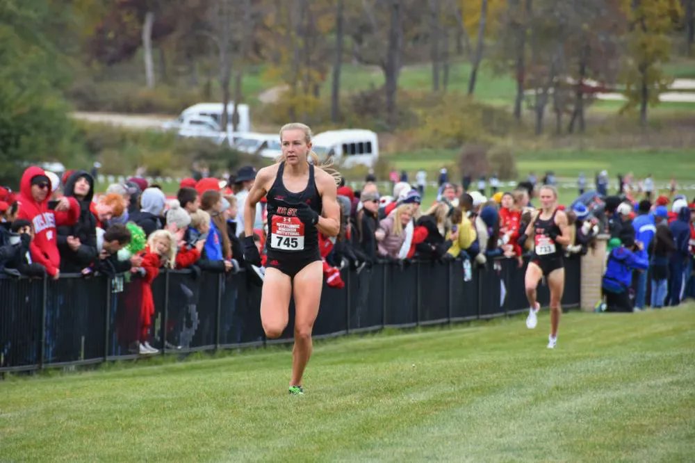 Katelyn Tuohy Leads North Carolina State, Ky Robinson Shines For Stanford in #NuttycombeInvite Doubles 📰 buff.ly/3gbicrl