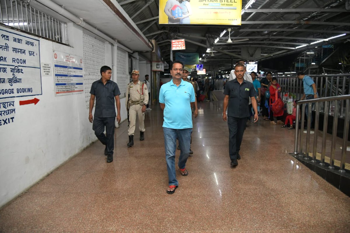 ministry-of-railways-on-twitter-rt-theashoksinghal-traveling-to