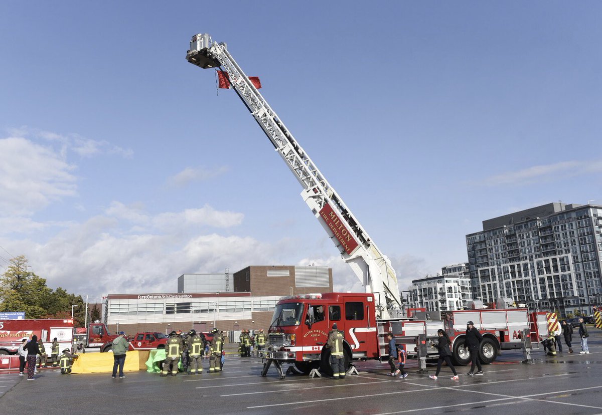 GPmedia_24's tweet photo. FIRE PREVENTION OPEN HOUSE: @MiltonFireON annual Fire Prevention Week (Oct.9-15) open house is back — out front Milton Memorial Arena with junior firefighter activities, water rescue, truck tours and BBQ till 1pm ! #PlanYourEscape https://t.co/sClb7RS31n