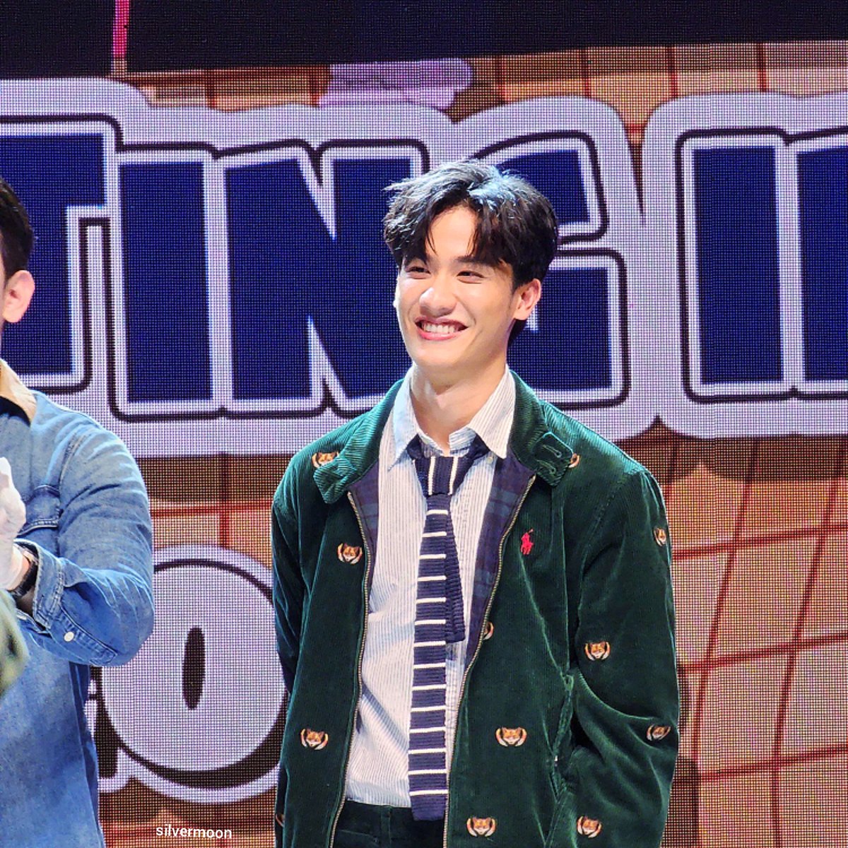 2silver_moon's tweet photo. #TayNewFMKorea2022 
#Tawan_V https://t.co/WMBkxeTTnE