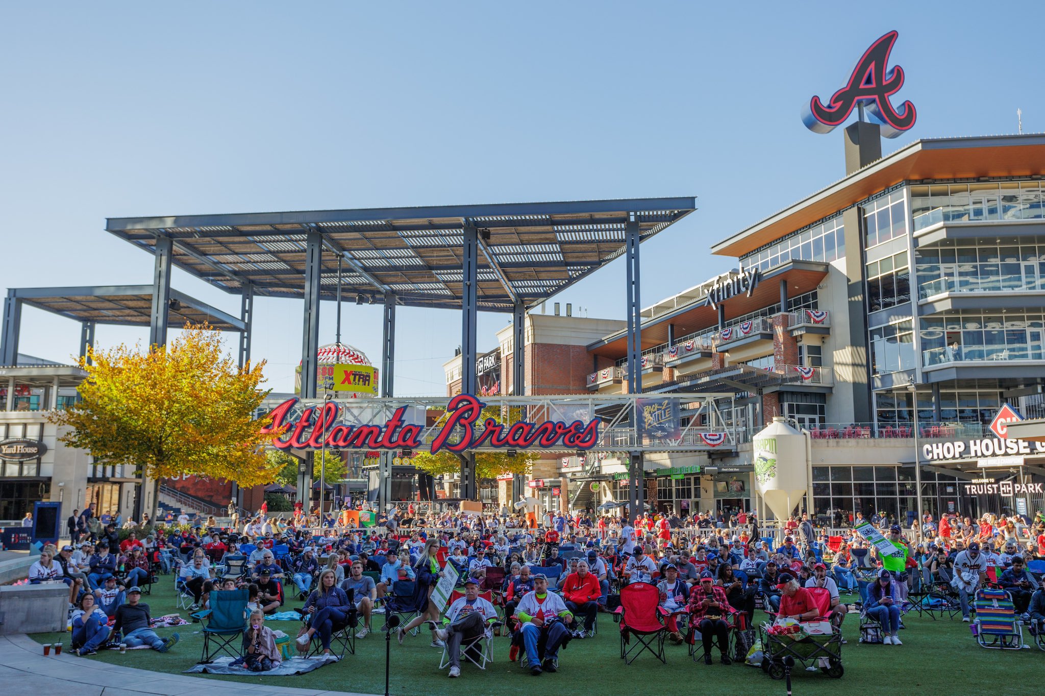 Truist Park on X: ♦️TODAY♦️ @Braves NLDS Game 4 Watch Party