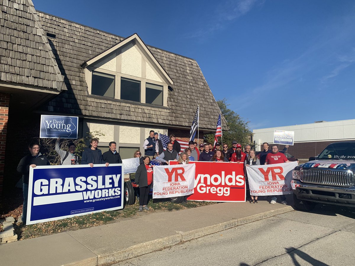 NunnForCongress's tweet image. Thank you to the @YoungIowaGOP for organizing a national deployment in #IA03! Momentum continues to build toward the #RedWave2022
