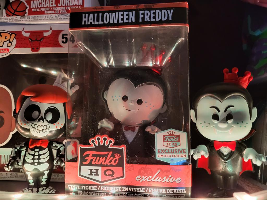 BrutalTruthzz's tweet photo. @brianmariotti For me it's a 3 way tie π #VampireFreddy is definitely a favorite of mine,especially this time of year!! Perfect feel for #FunkoSodaSaturday #FunkoFanatic #FunkoFamily https://t.co/6PE52XuGHP