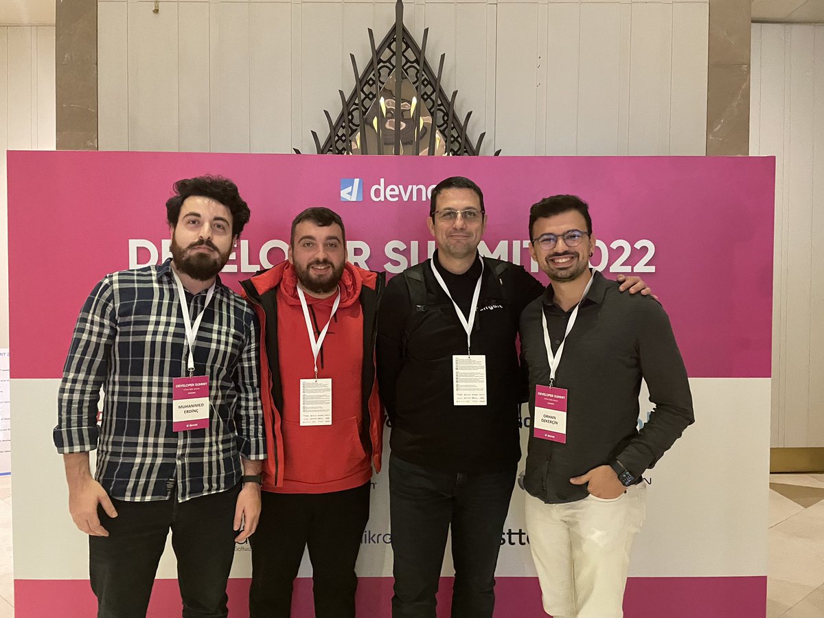 muhammederdinc's tweet photo. #devnotsummit22 Magnificent Event 🔥🔥🔥 @lemiorhan @fkadev @CoderBora @umutluoglu @OOzkercin @tmlsergen @_abkucuk https://t.co/ueLcHkRKX5