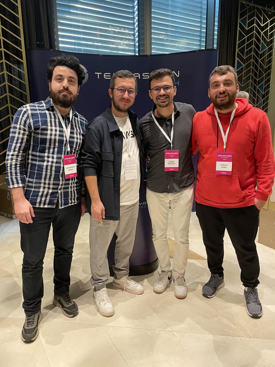 muhammederdinc's tweet photo. #devnotsummit22 Magnificent Event 🔥🔥🔥 @lemiorhan @fkadev @CoderBora @umutluoglu @OOzkercin @tmlsergen @_abkucuk https://t.co/ueLcHkRKX5