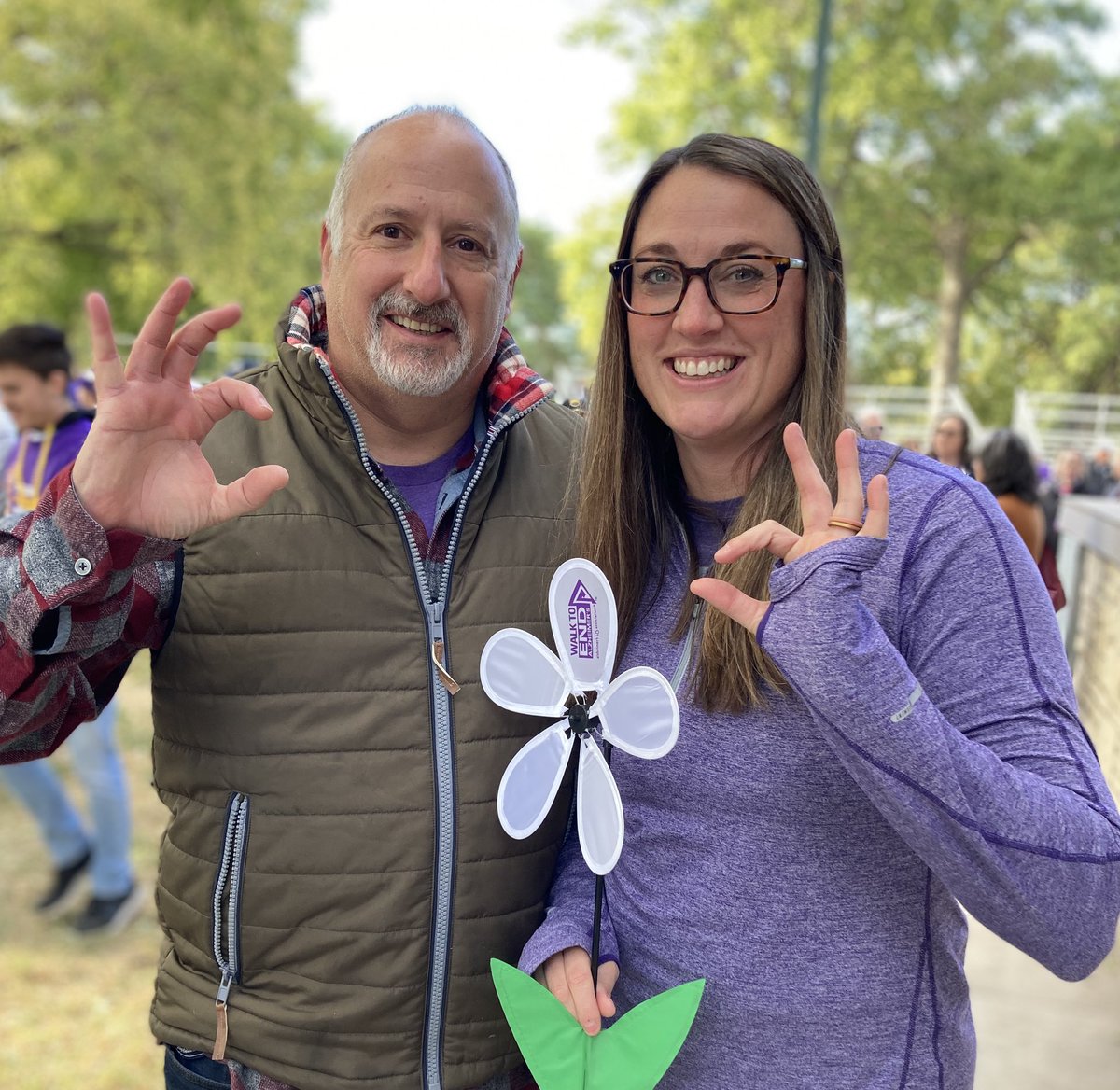 I had the pleasure of introducing Prof. Heather Bailey at today’s #MHK Walk To End Alzheimer’s event, and to share news of her team’s #Alzheimer’s research funded by a $2M grant, part of <a href="/KState/">K-State</a>’s $20M COBRE award from <a href="/NIH/">NIH</a> to study neuroplasticity. 
<a href="/KStateResearch/">K-State Research</a> <a href="/KSUPsychSci/">Psych Sci at KState</a>