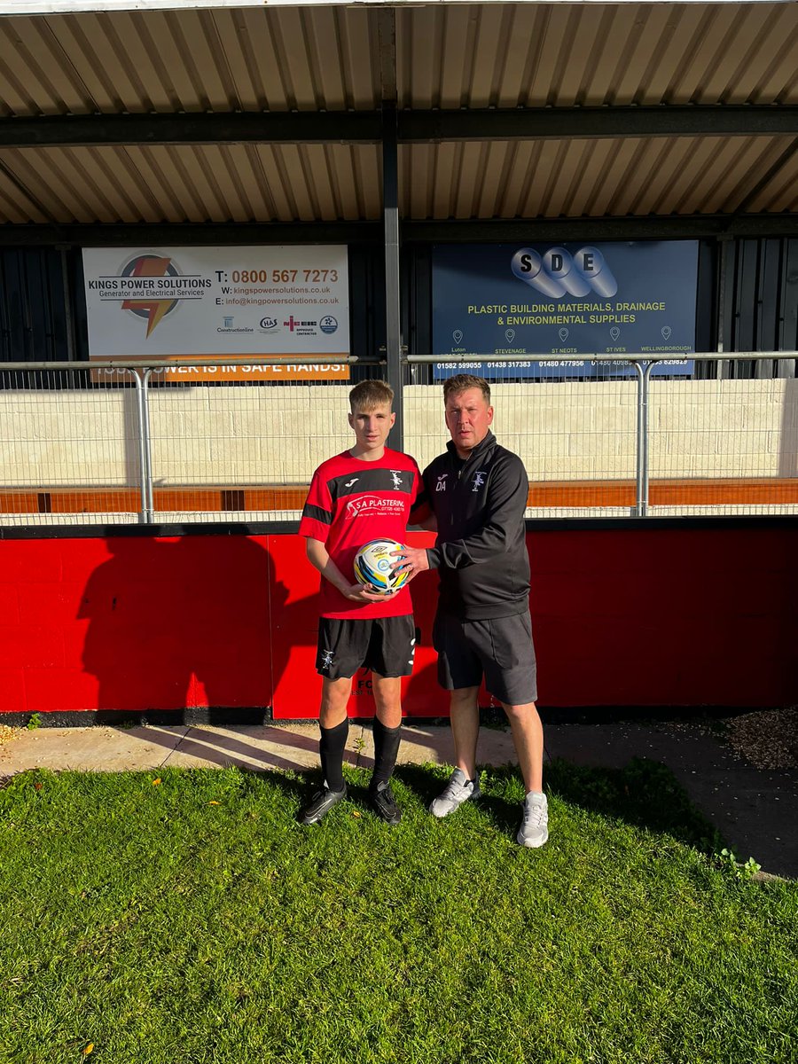 WarboysTownFC's tweet photo. Reserves 3 Vs DR Development 1

🥅 Myles Roberts 
🥅 Jack Rhodes
🥅 Kingsley Smith
🅰️ Mitchell Scarborough
🅰️Sam Waters

MOM was Kai Di-Silva, picked by Dave Anderson - todays match ball sponsor. Post match grub provided by our own, thanks Oliver Day 🥪 

#UPTHEWITCHES 🔴⚫️ https://t.co/c9Qvu25PN1
