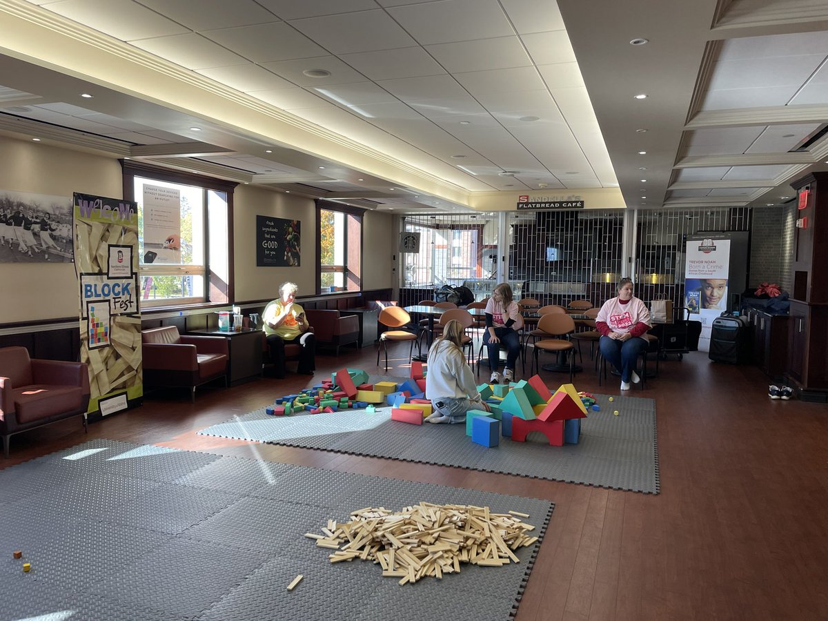 Kari Harris tweet media