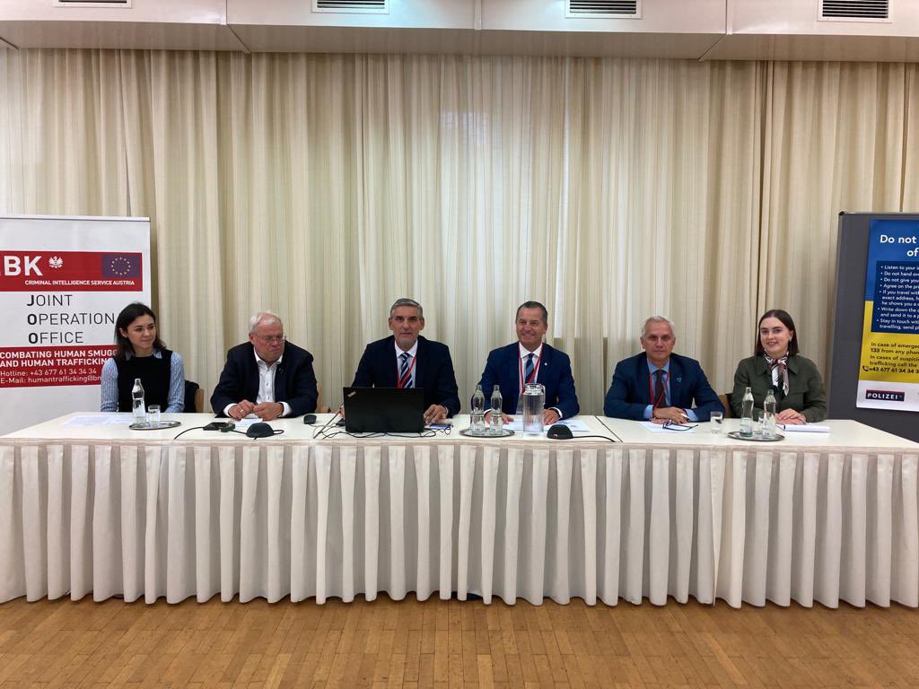 GeraldTatzgern's tweet photo. EU-Anti Trafficking Event. Many thanks for our Workshop discussion with Christian Wehrschütz (ORF), Illias Chatzis (UNODC), Mrs Babel (BBU) and many guests via VC. https://t.co/HidYBQj66f