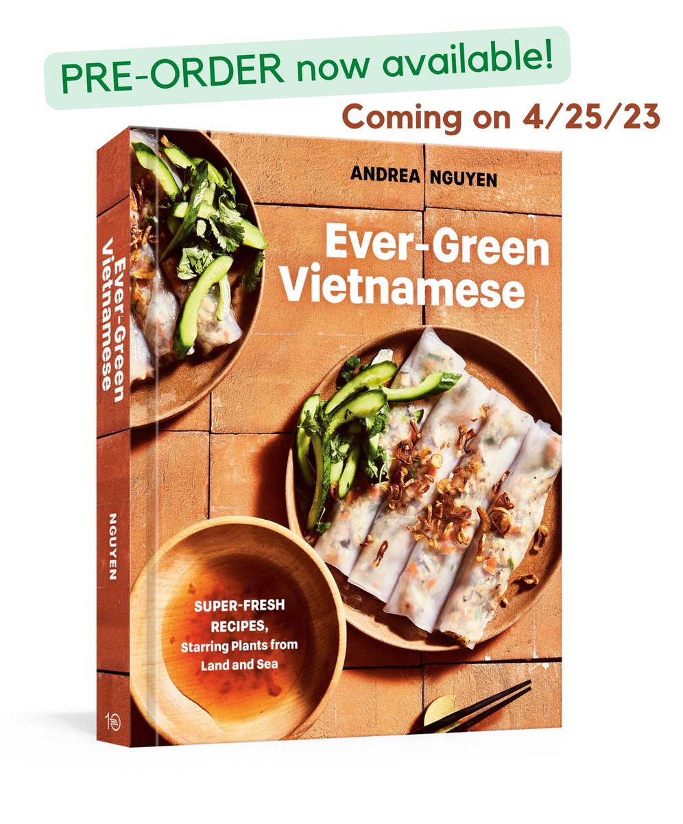 Major book benchmark achieved >> Ever-Green Vietnamese went to print! Here's the cover! Get more of the lowdown on the recipes AND pre-order so you'll get your book ASAP. 🌟 🌱 🌟 

1/2

penguinrandomhouse.com/books/671862/e…