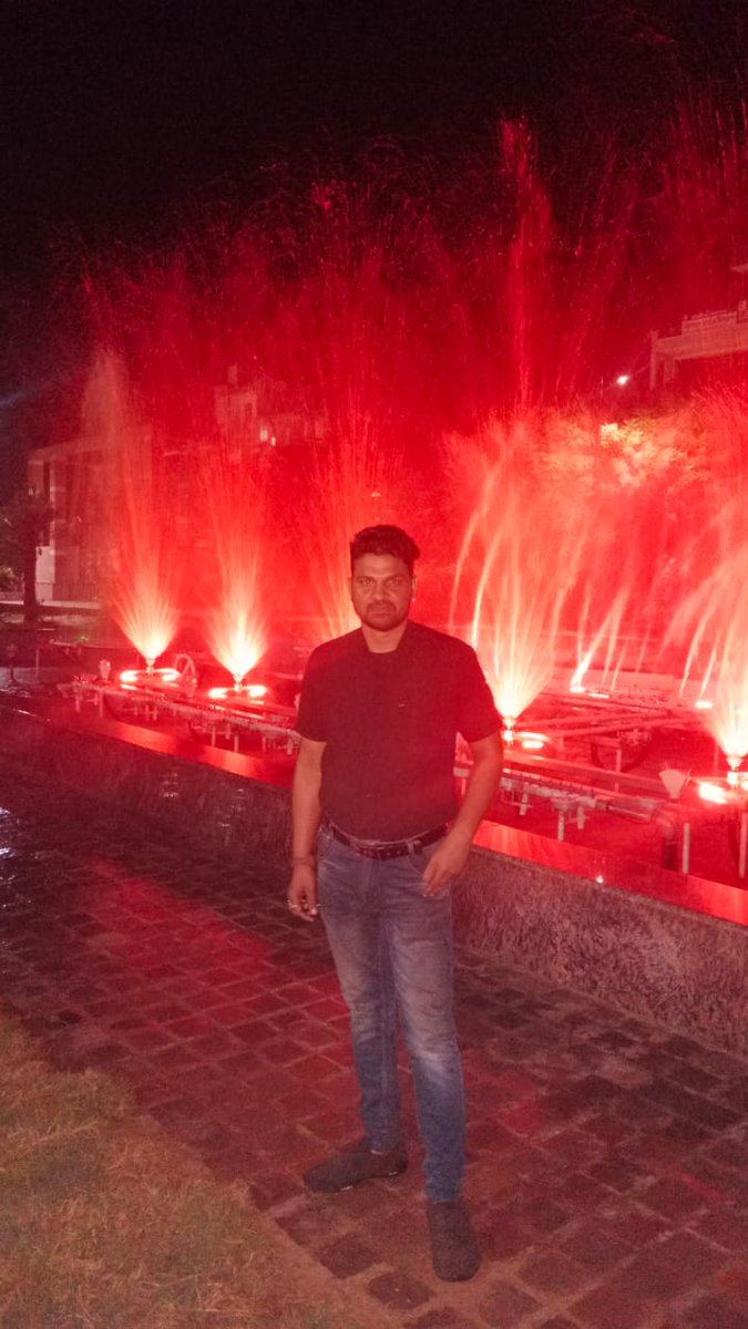 रंगीन दुनिया के बादशाह