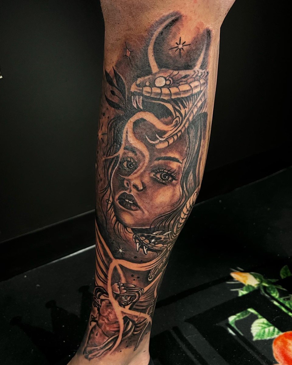 alclaymist's tweet photo. @_justgoe I’m a tattoo artist based in Houston Tx, I attached some of my work to this thread and you can check out IG as well ( _coldwrld_ ). DM me if you have any questions https://t.co/NYqm8NFl9o