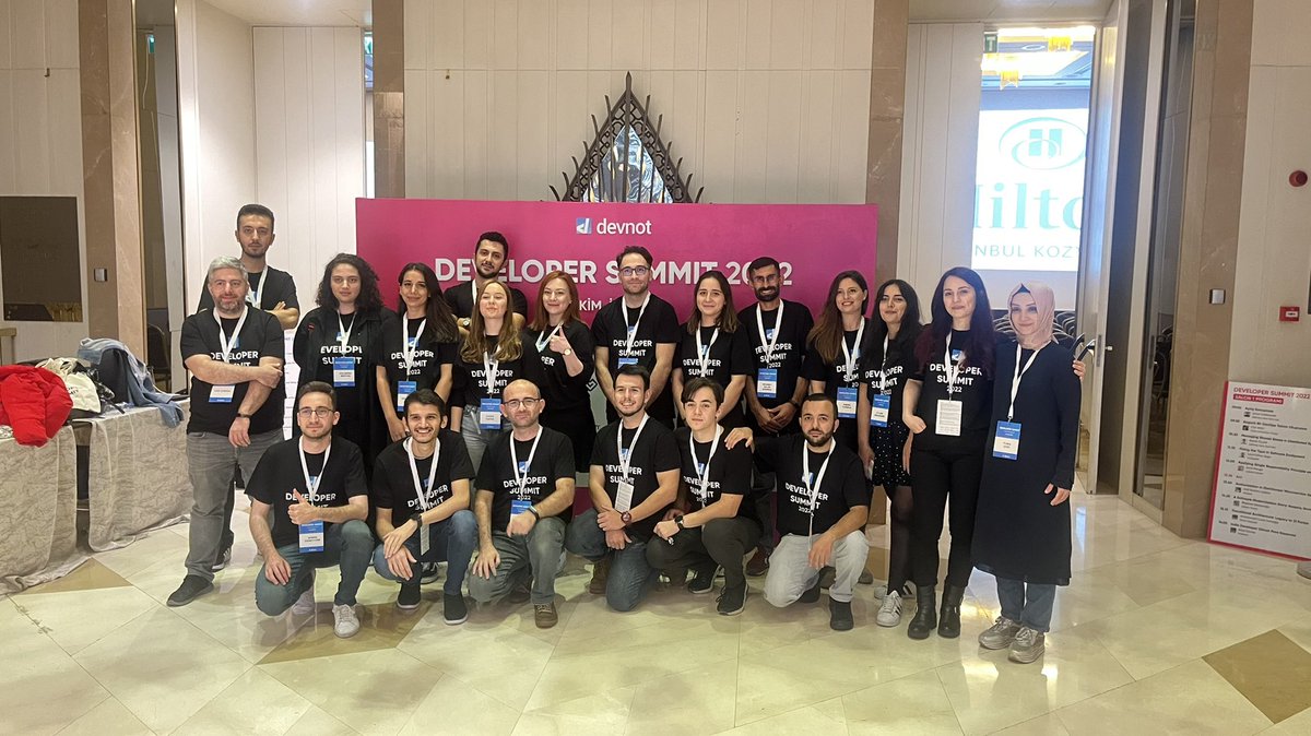 devnot_'s tweet photo. 3 yıl aradan sonra fiziki bir etkinlikte bir araya gelmek çok güzeldi. Konuşmacılarımıza, katılımcılarımıza, sponsor şirketlerimize ve organizasyon ekibimize çok teşekkür ederiz. #devnotsummit22 https://t.co/HhJGyFzoWz