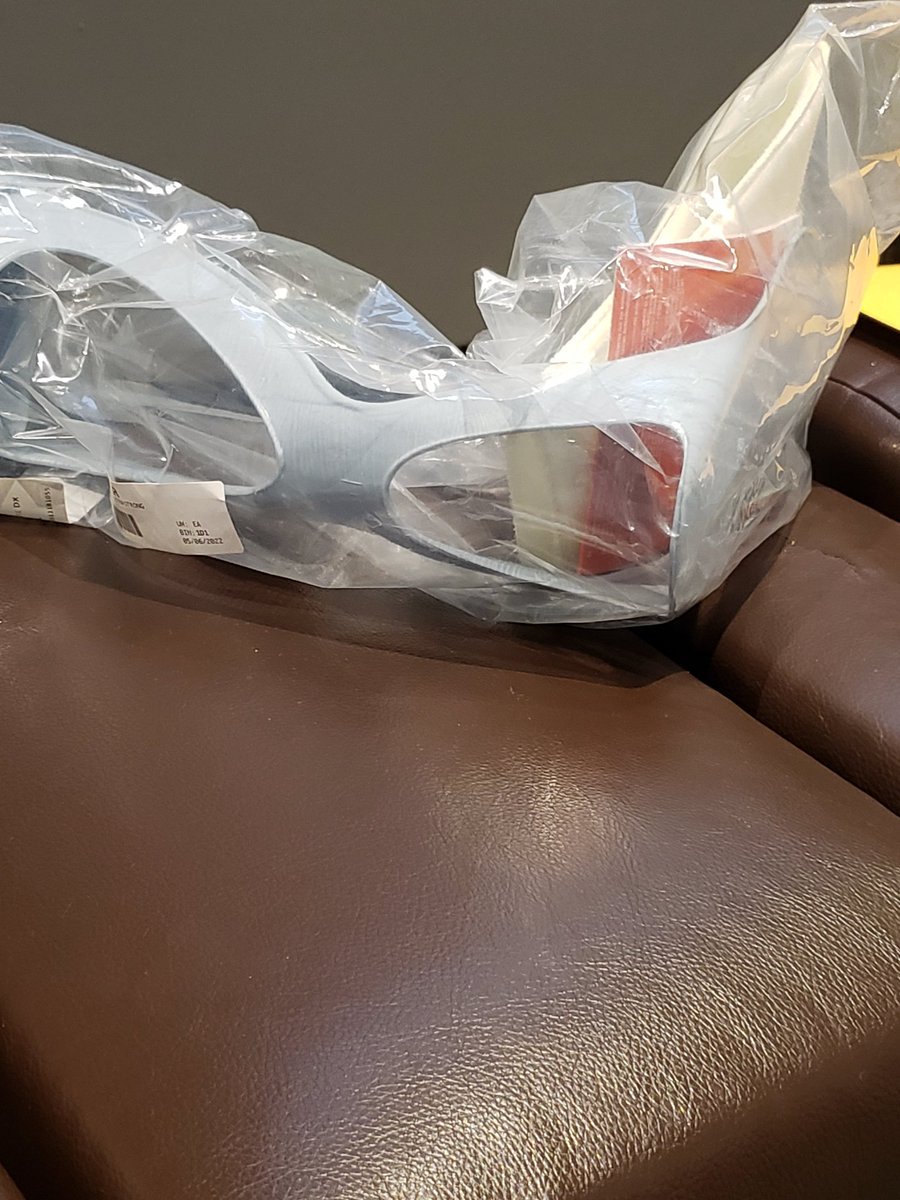 _BrookesPlace's tweet photo. Picked up her new leg brace &amp; orthotic.. Going to take her some getting used-to. #nervedamage #dropfoot #bastardcutanerve https://t.co/88DDhfu4Gz